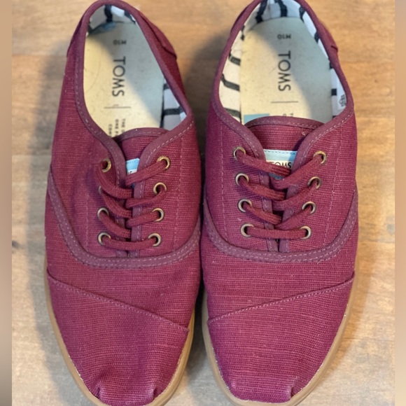 Men’s Toms Burgundy Sneakers - Size 10 - Picture 5 of 5